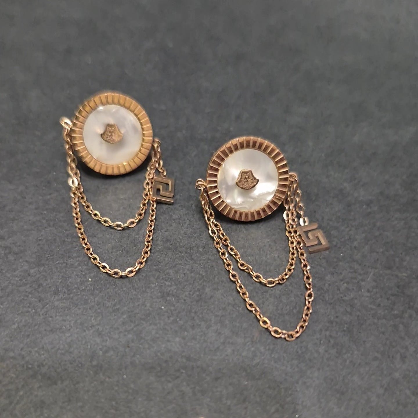 Beautiful statement earrings_white - premium