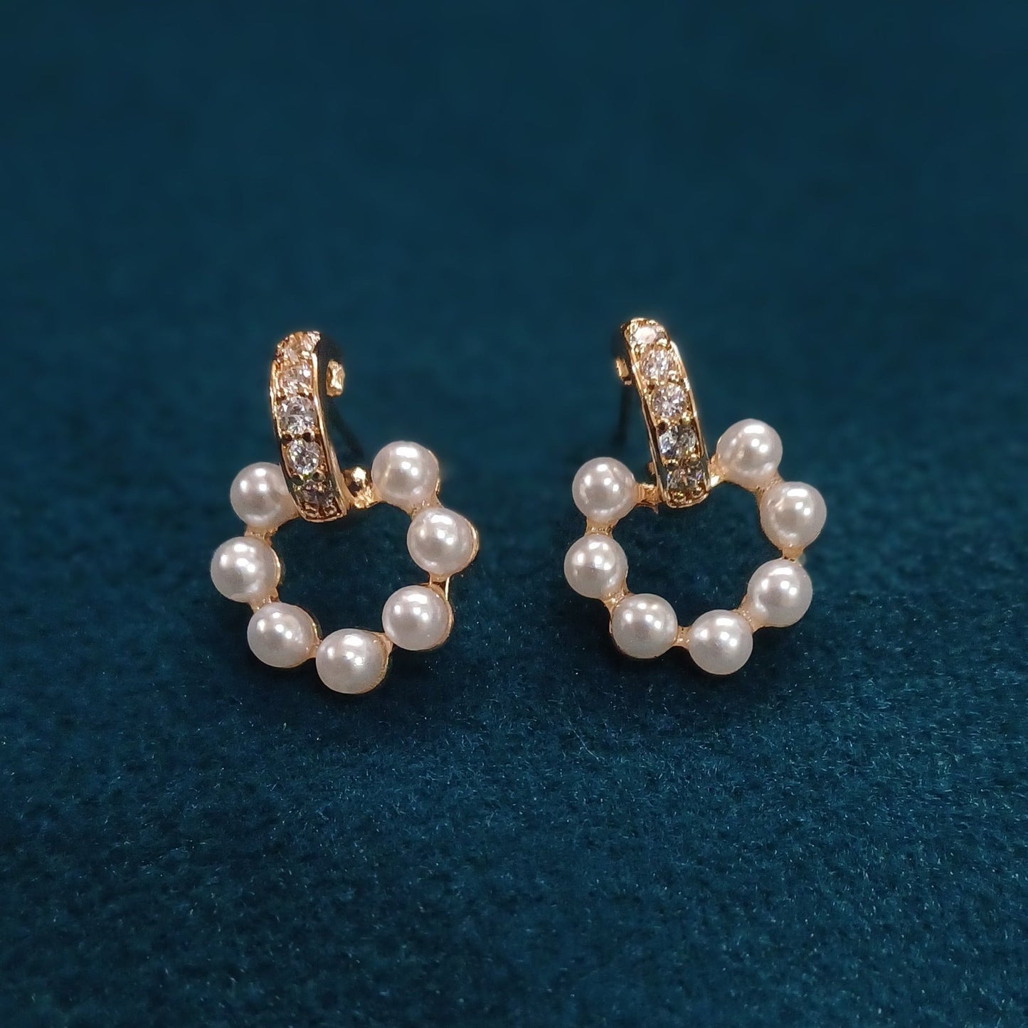 Pearl hoops daily wear light weight