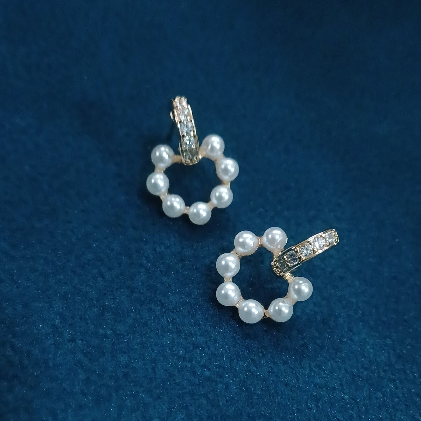 Pearl hoops daily wear light weight