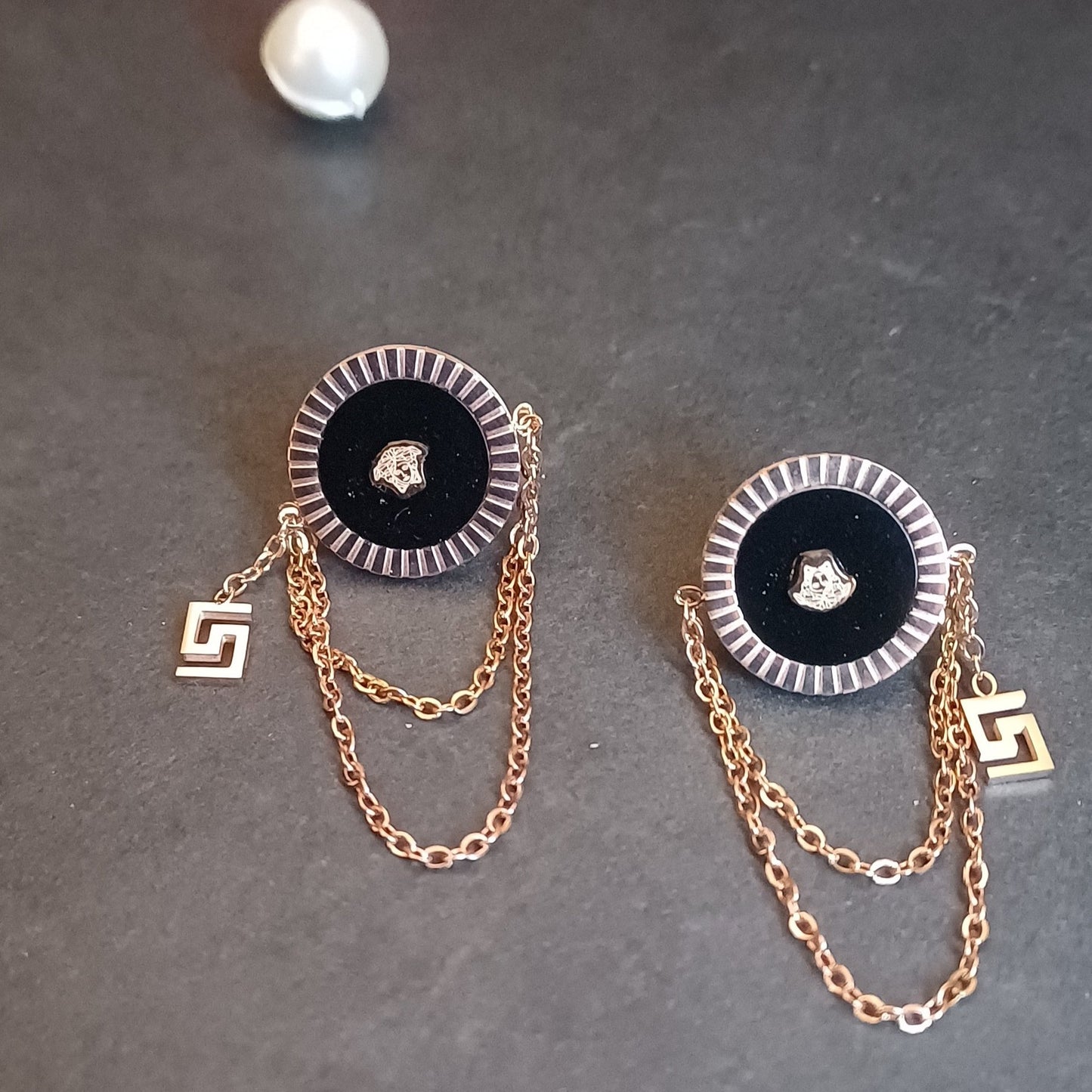 Beautiful Statement Earrings_Black - Premium