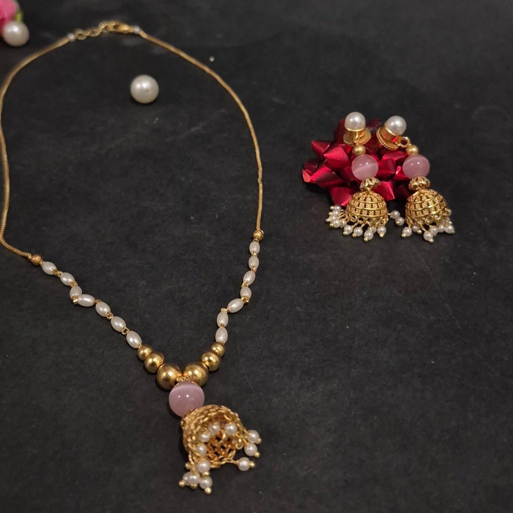 Princess necklace with jumki pendant and matching jumkas