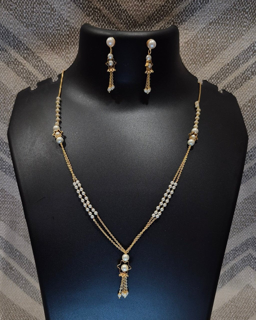 White tone double layered pearl necklace jumki pendant with matching jumkas