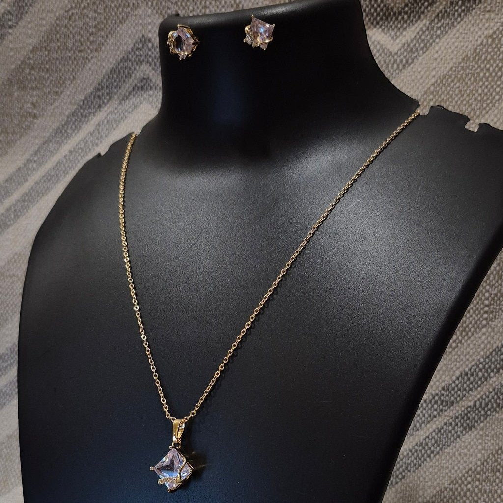Single chain solitaire pendant with matching ear tops for Girls women others
