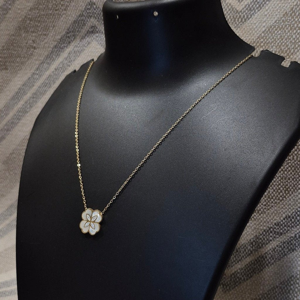 Neck chain flower pendant for Girls women_Anti tarnish