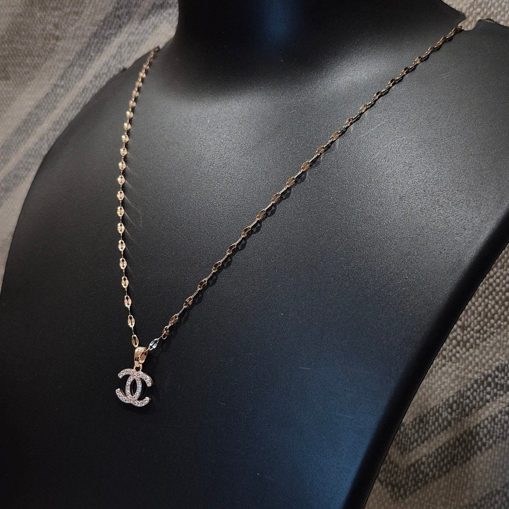 The Chanel brand copy chain pendant