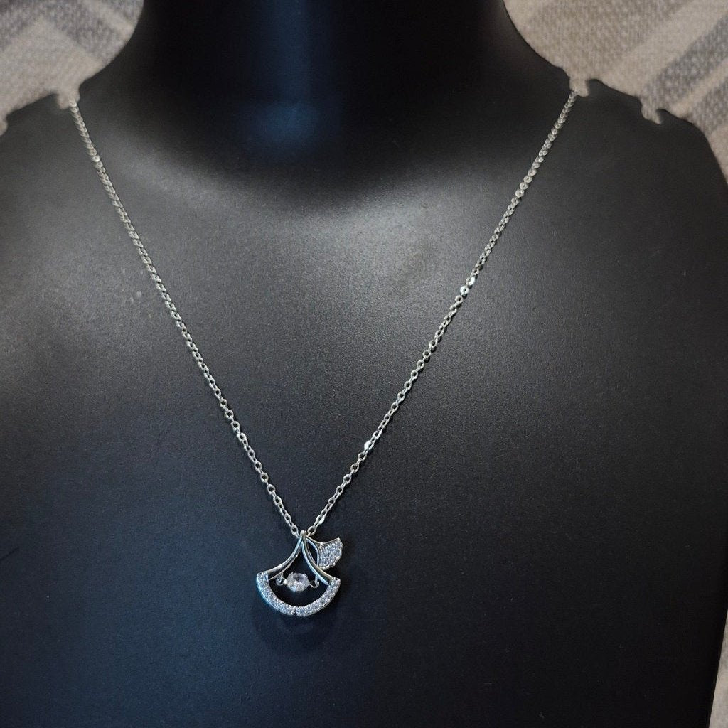 Diamond buzz silver chain pendant for daily office college wears