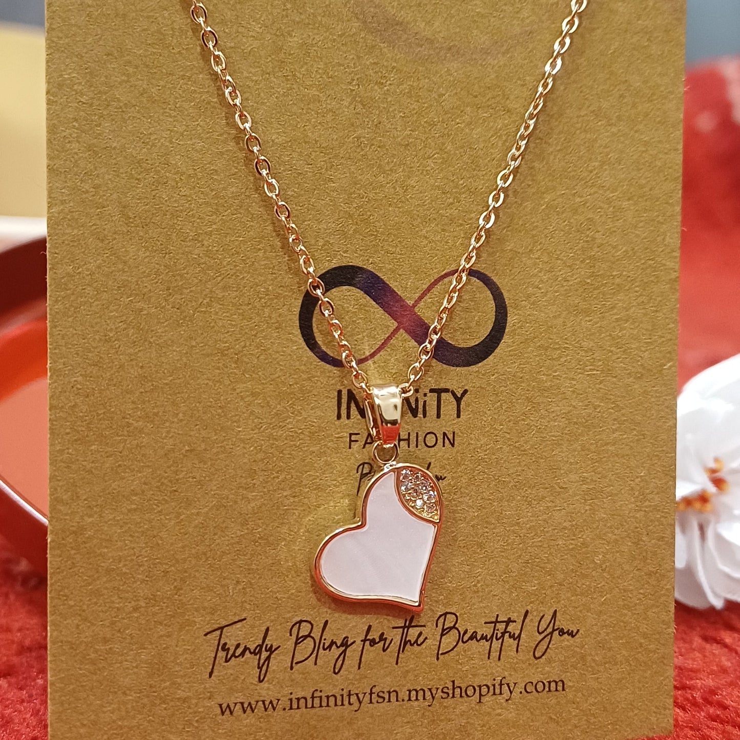 Neck chain with heart pendant_Anti tarnish_Trending