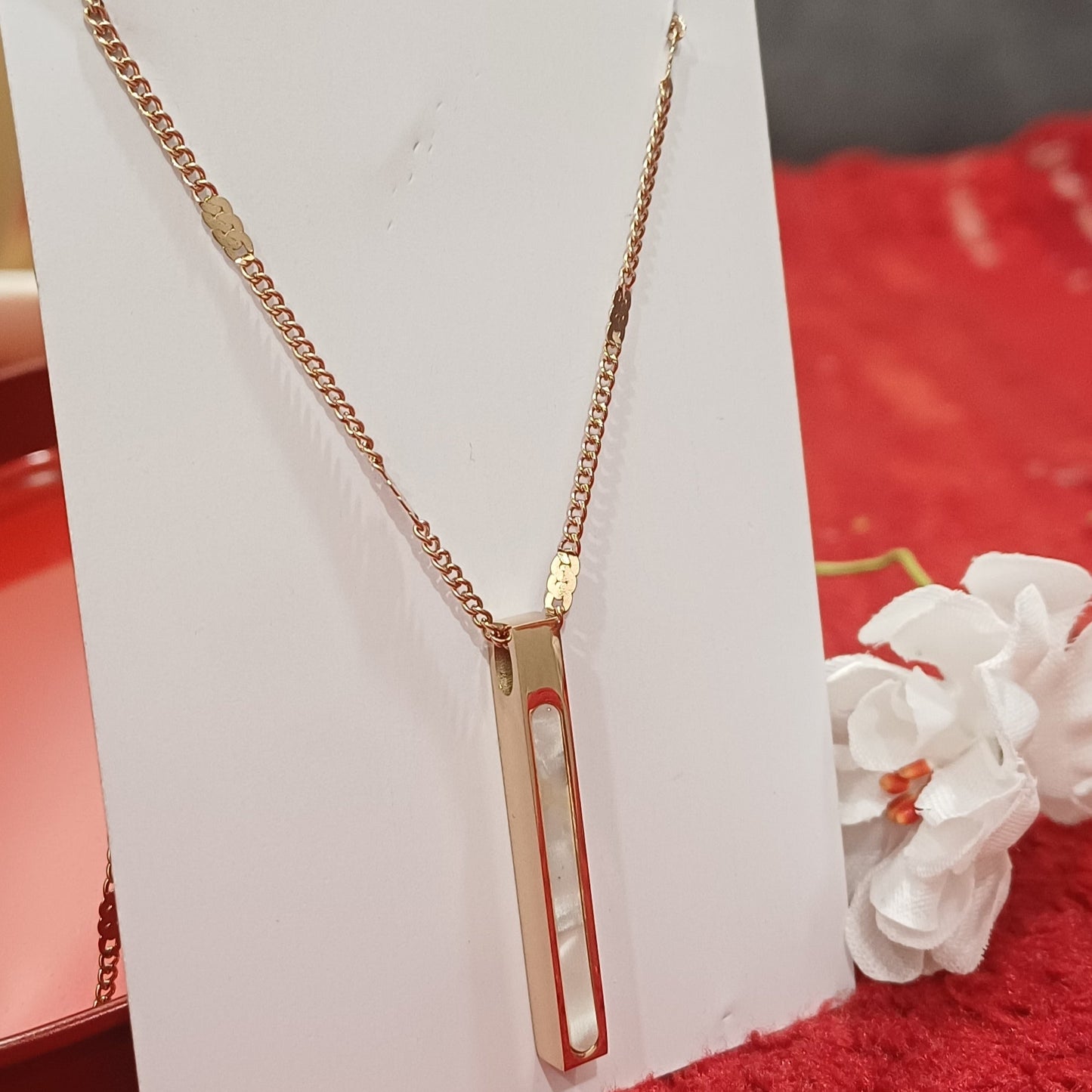 Neck chain with classy cool pendant_Anti tarnish_Trending