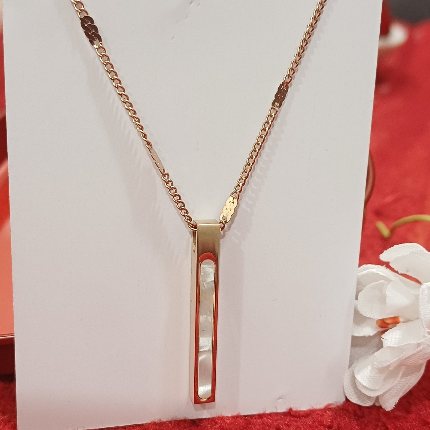 Neck chain with classy cool pendant_Anti tarnish_Trending
