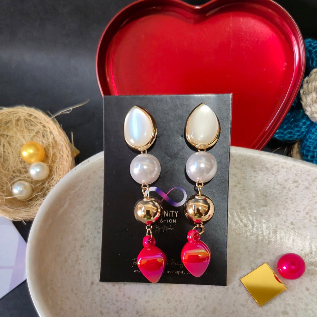 Red Bold Earlobes - Trending 2025