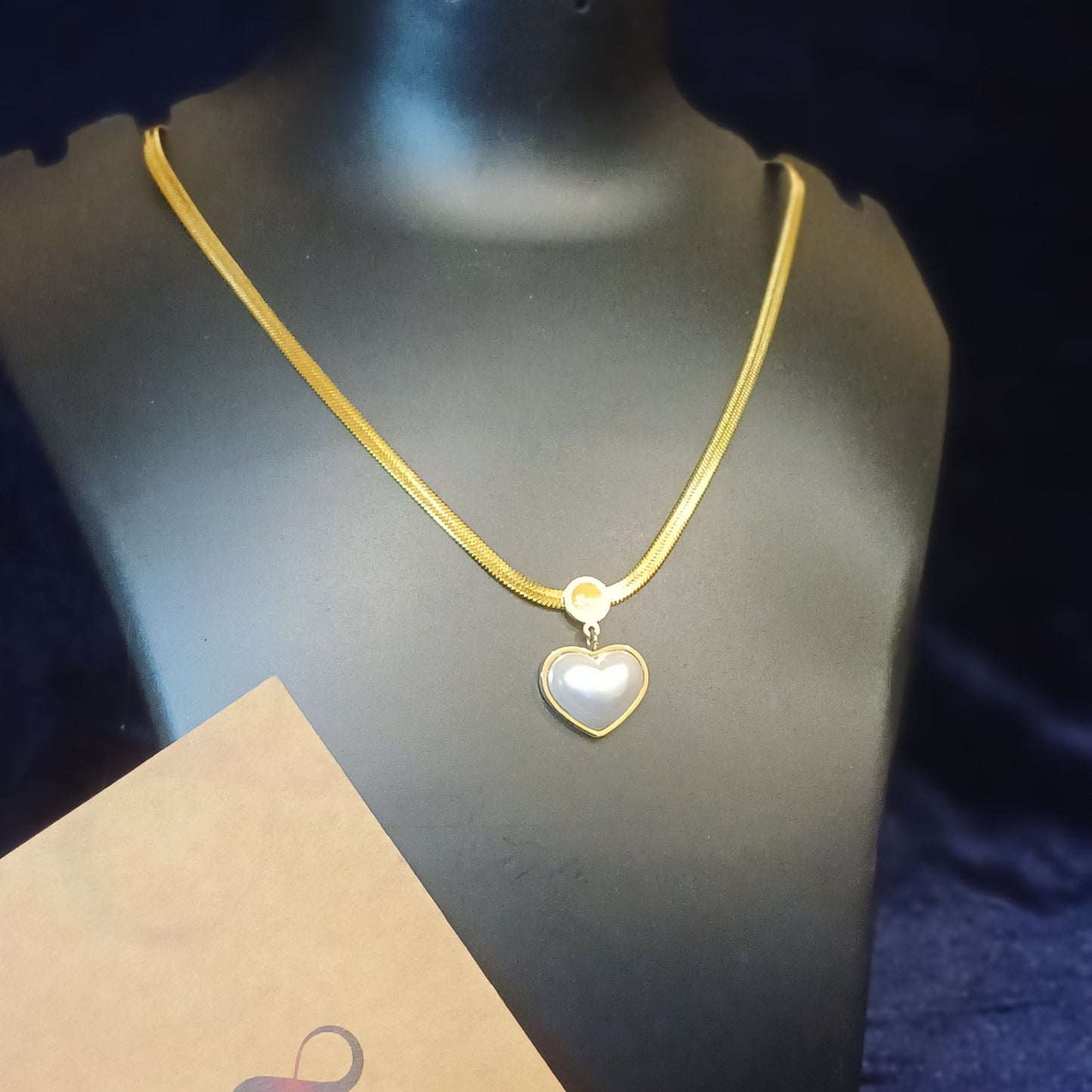 Gold snake chain with heart pendant statement necklace_stainless steel_Anti tarnish