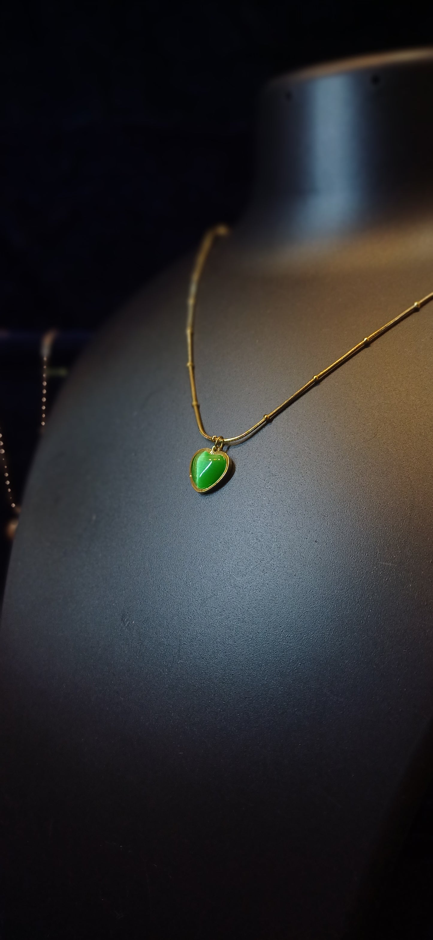Heart of emerald pendant with golden dotted chain_anti tarnish