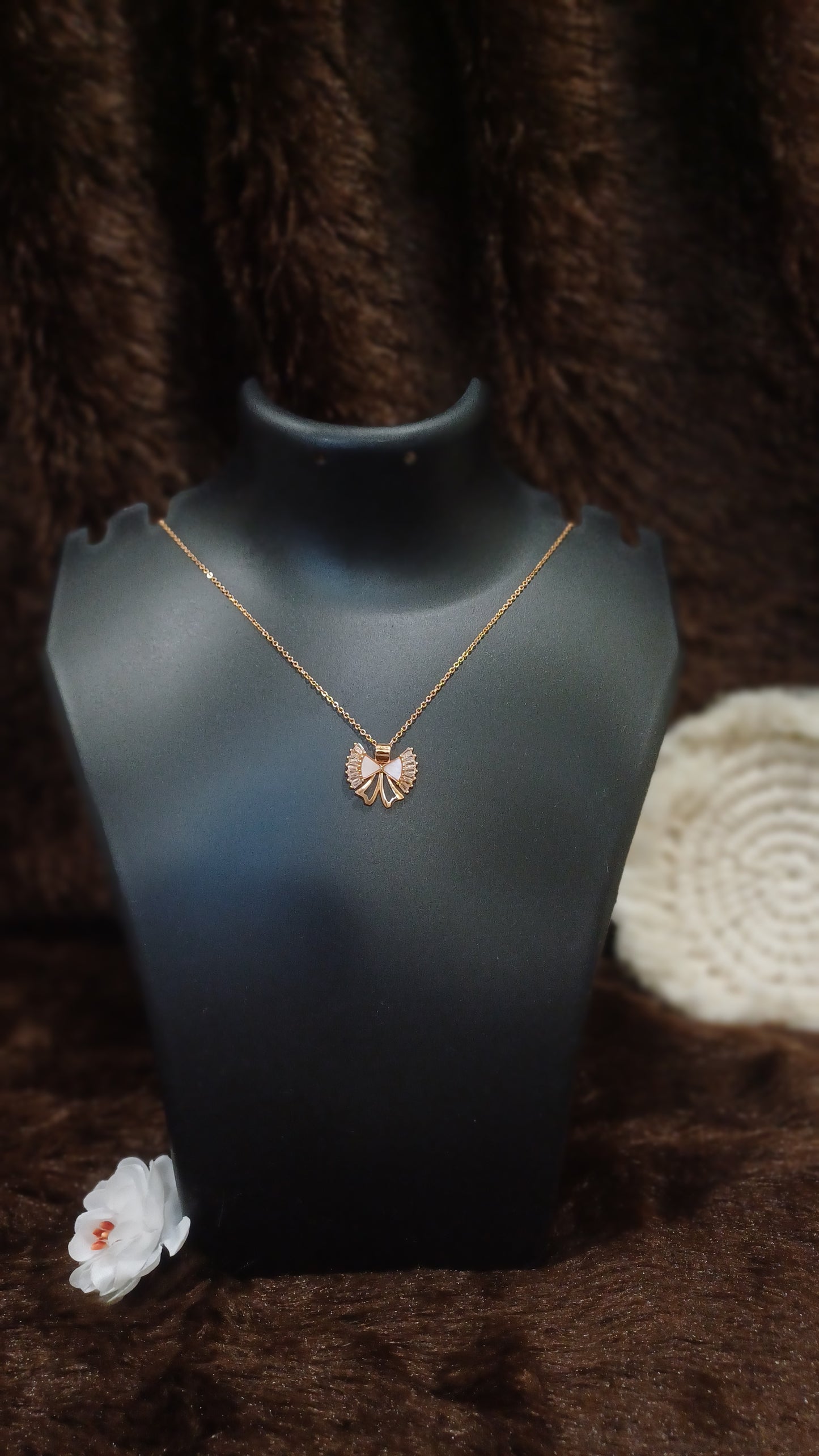 Bow-fly pendant chain_anti tarnish