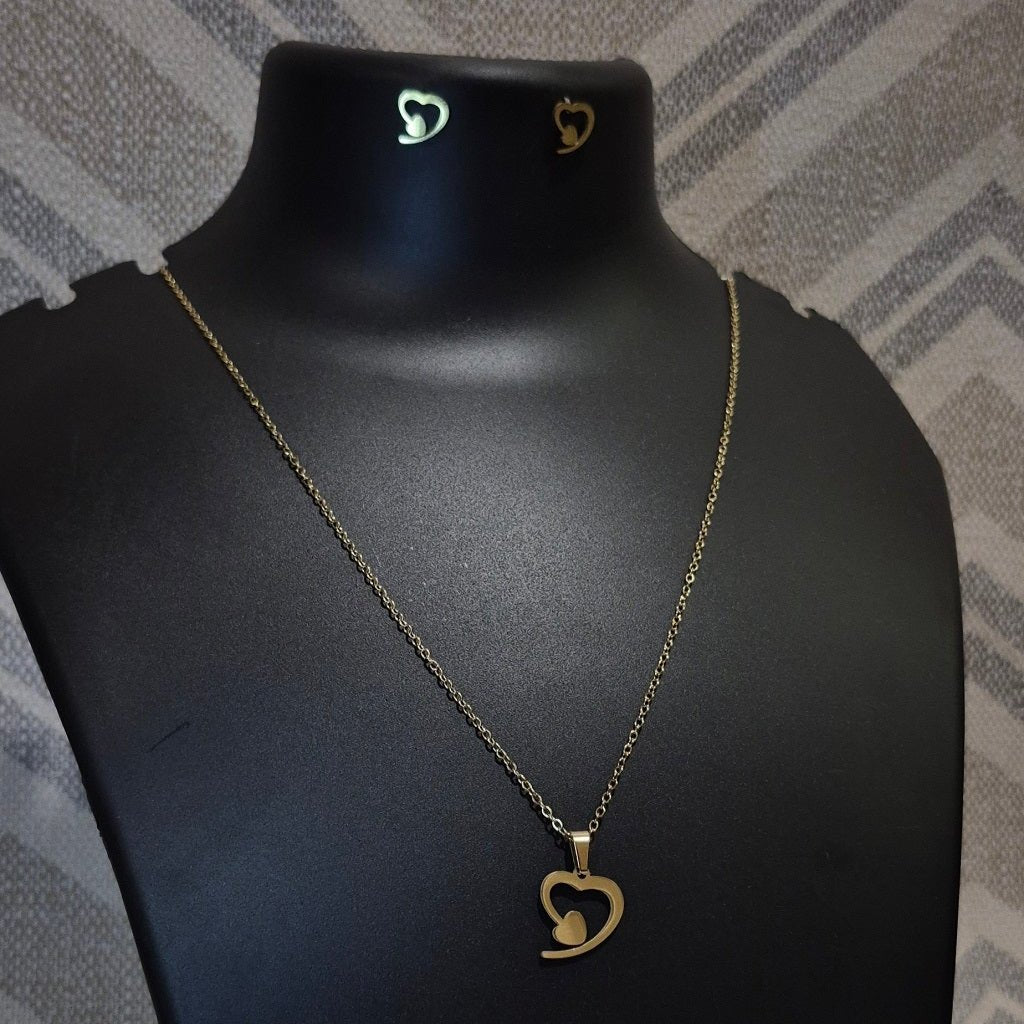 Golden arrow heart stylish chain_4 pendant with matching ear tops tarnish free for Girls women others