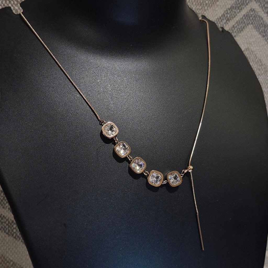 Victoria's unique necklace for her_ anti tarnish_ daily wear adjustable