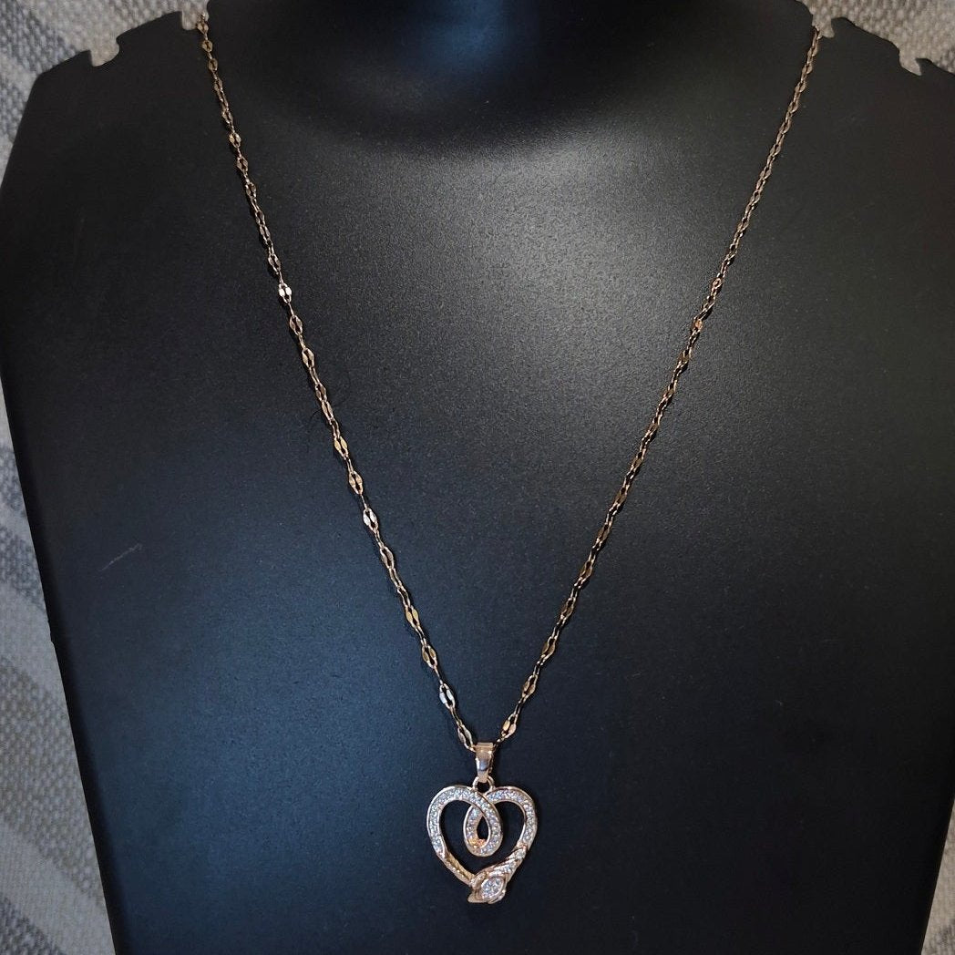 Elegance for her chain pendant diamond heart