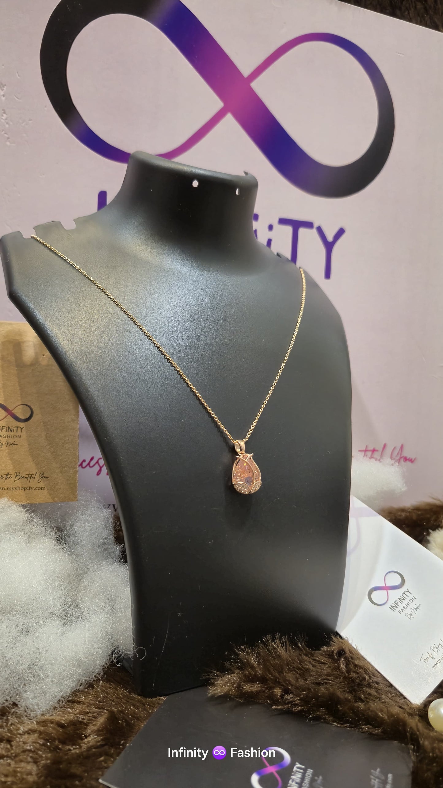 Lotus pendant with chain_anti tarnish