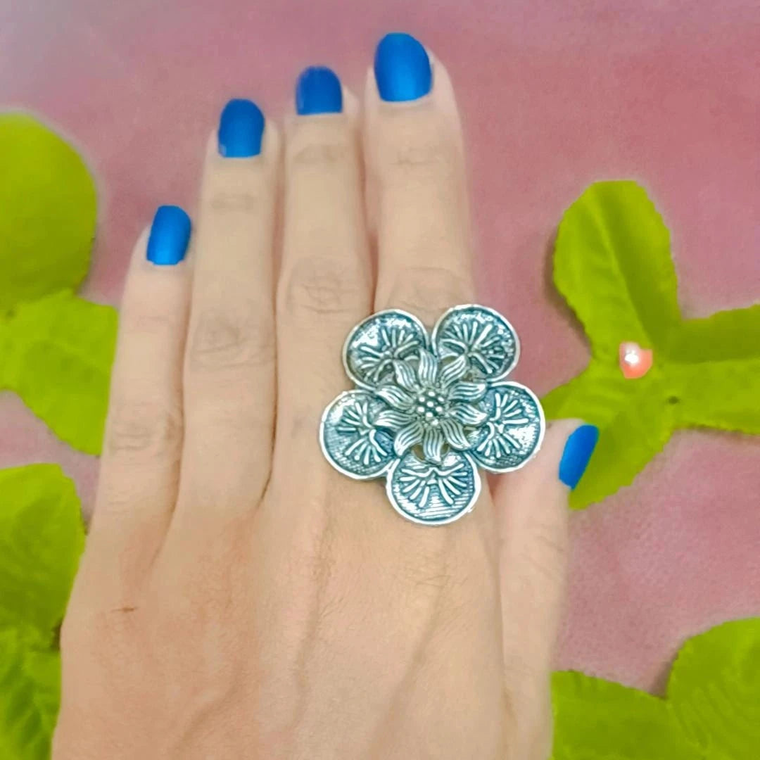 Grace Of Silver Rings