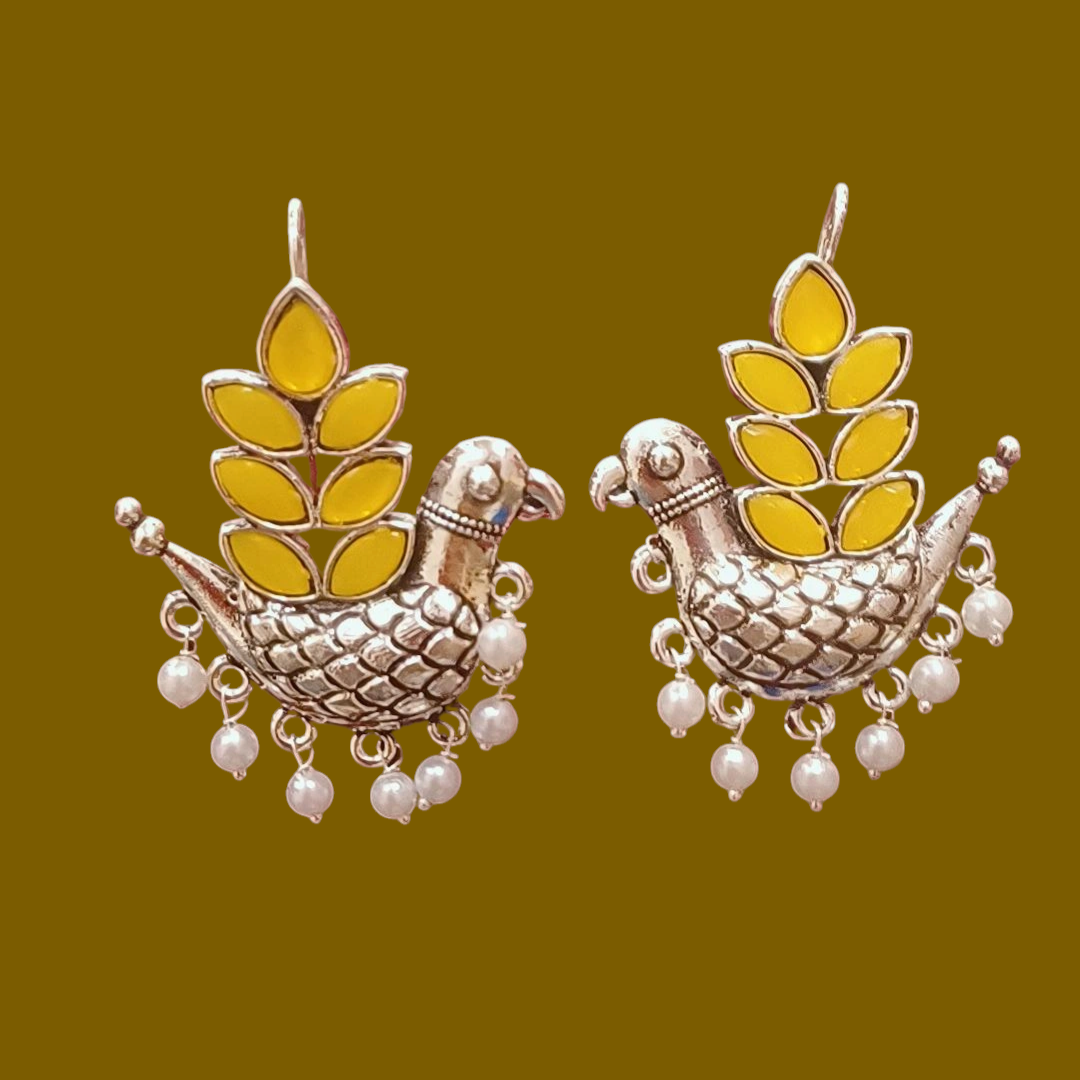 Sturdy Birdy Ear Hangings - Cute Yellow