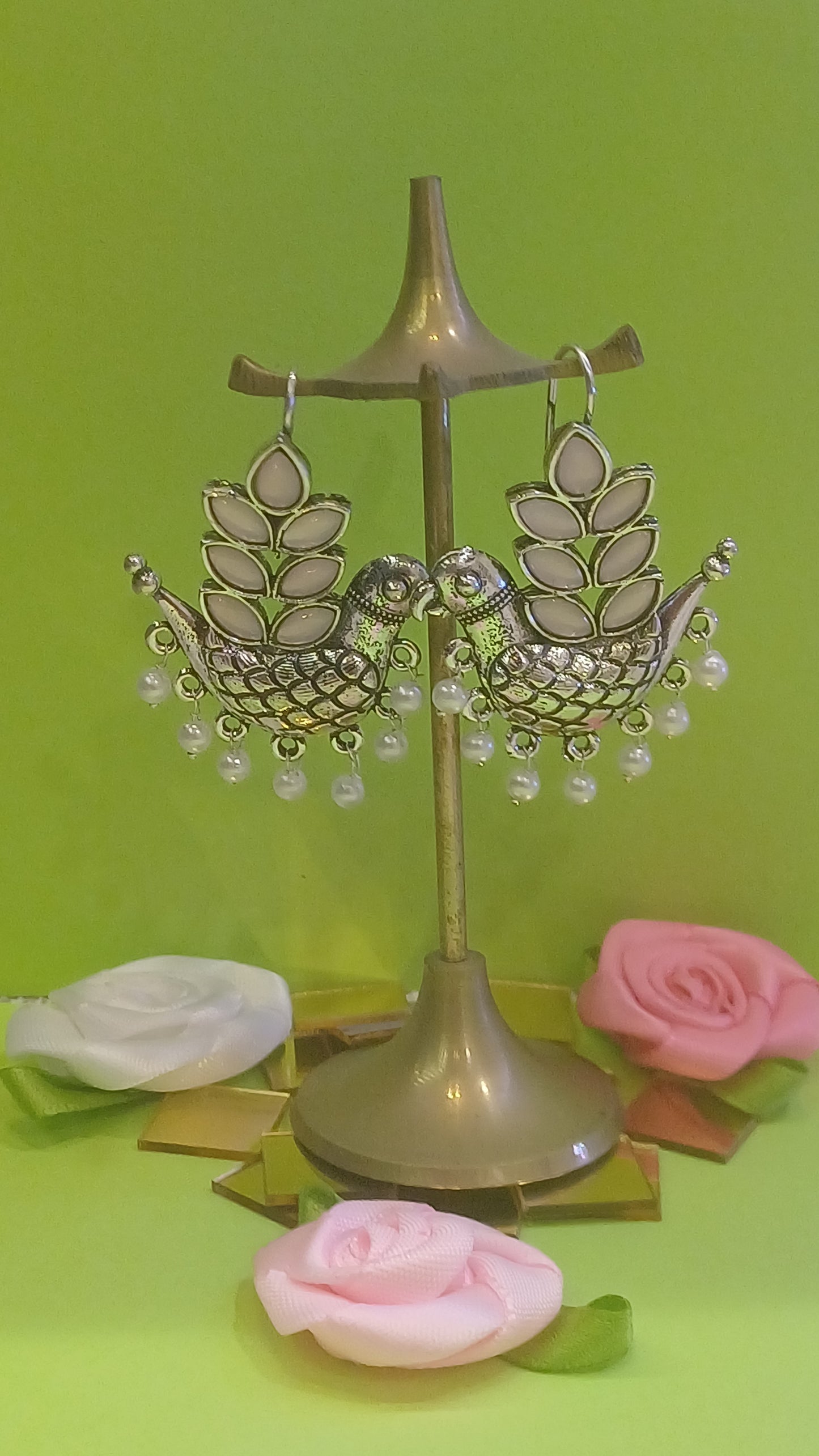 Sturdy Birdy Ear Hangings - White