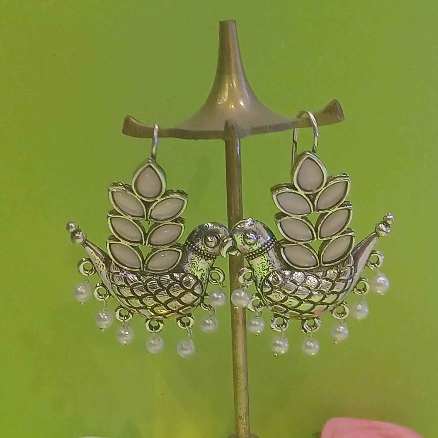 Sturdy Birdy Ear Hangings - White
