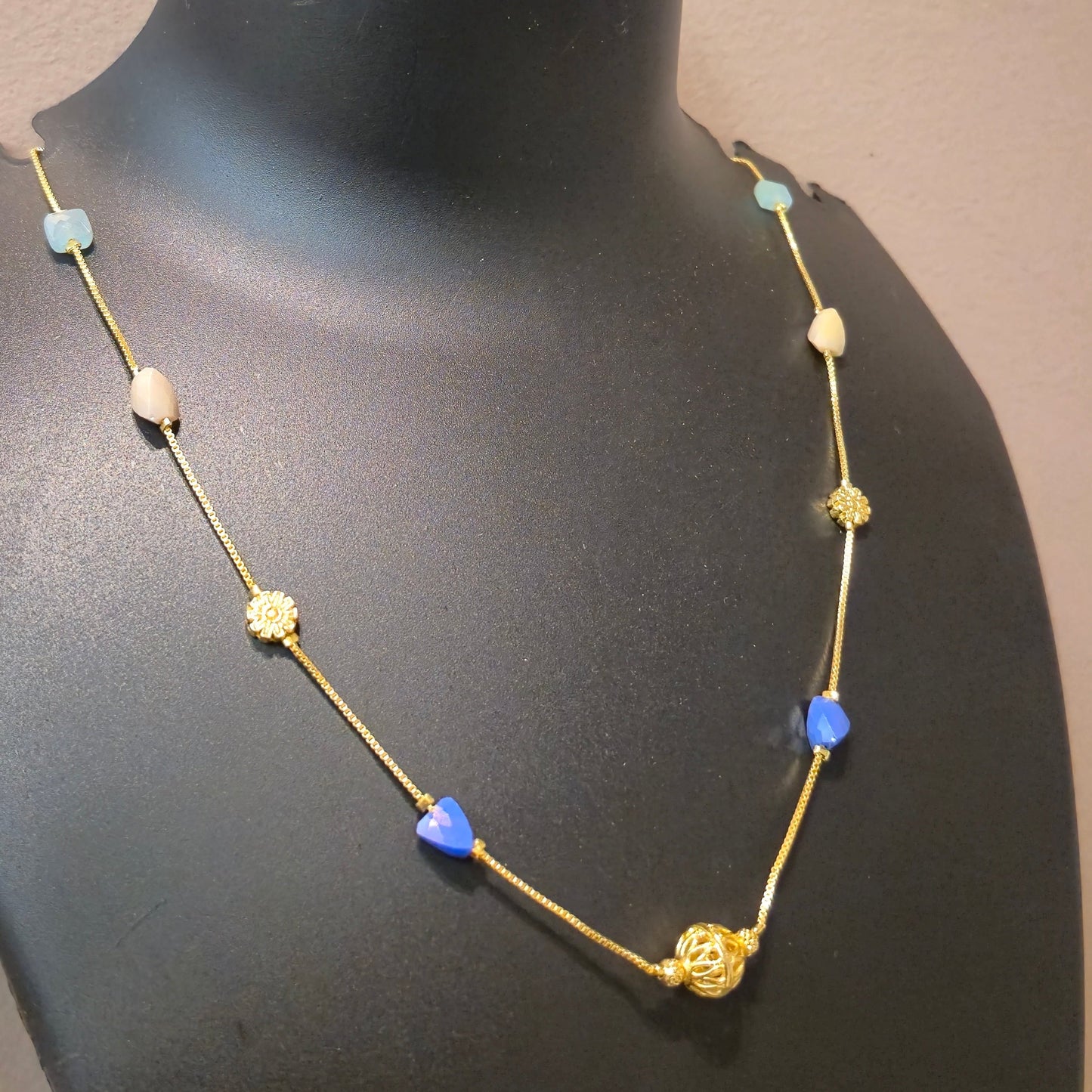 Necklace chain multicolor beads with gold embelished
