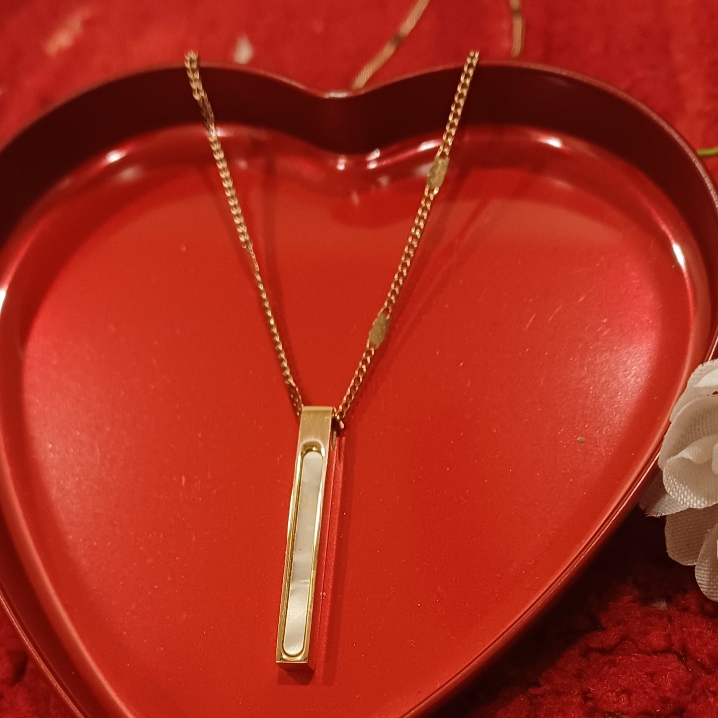 Neck chain with classy cool pendant_Anti tarnish_Trending