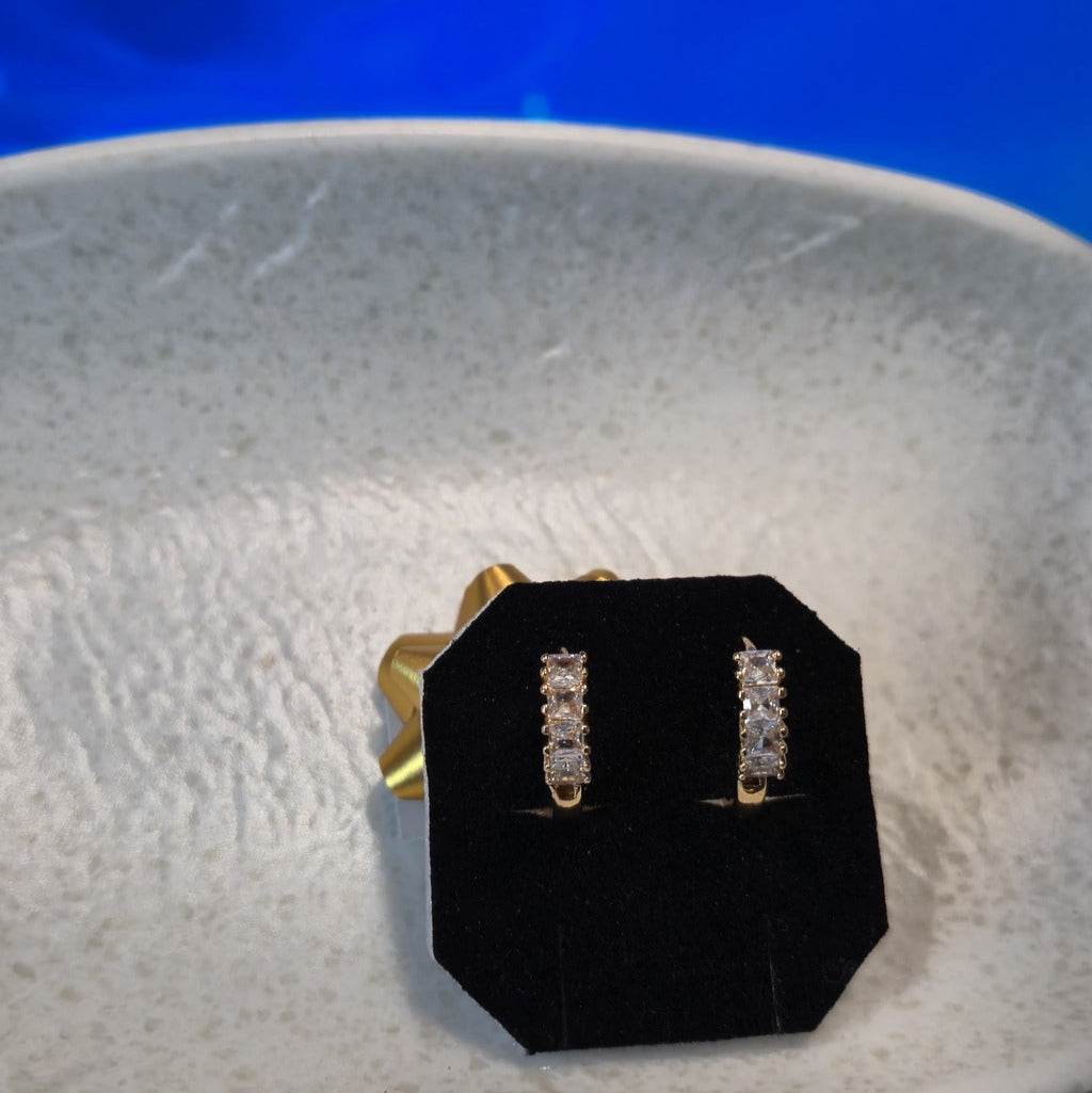 Fashion Earrings Anti Tarnish Premium Material 18