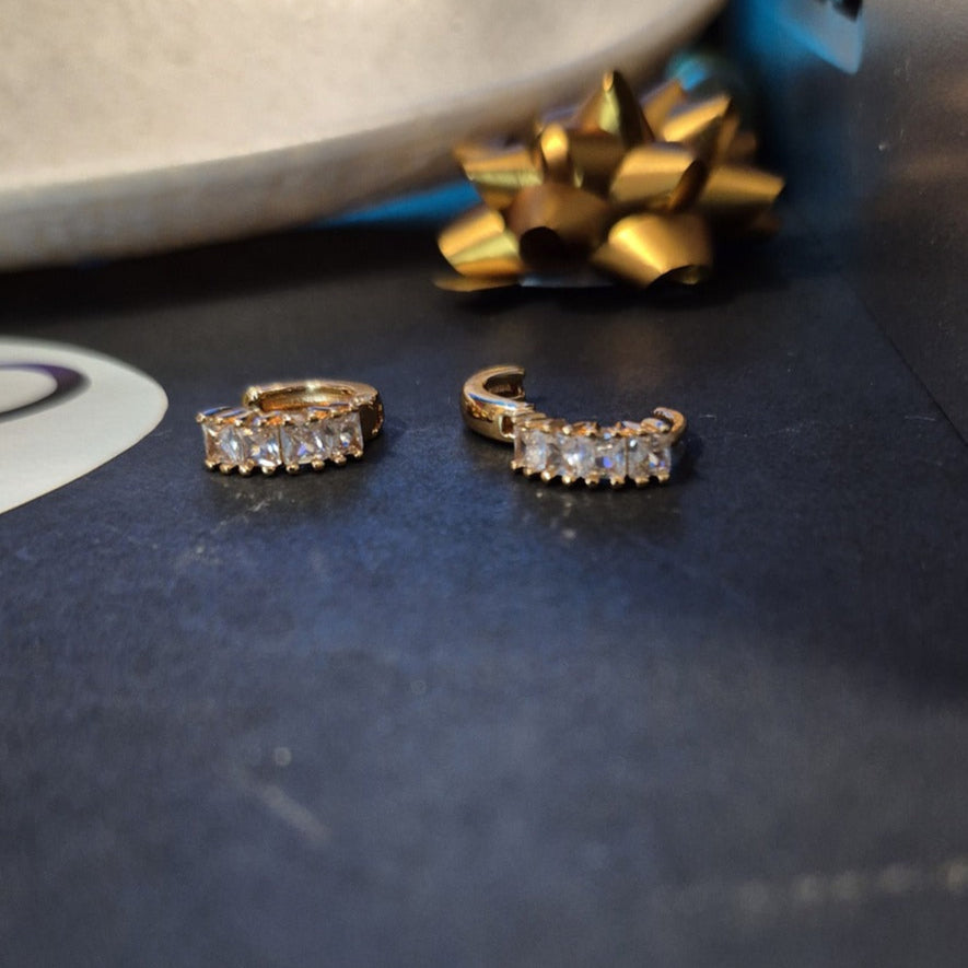 Fashion Earrings Anti Tarnish Premium Material 18