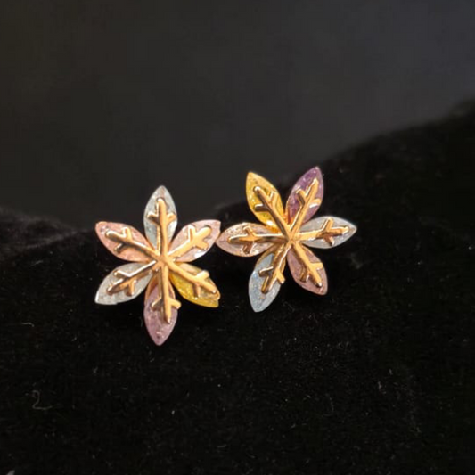 Snow flakes studs multicolor