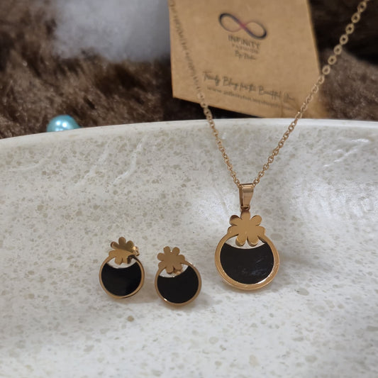 Hues of Black and gold chain pendant with matching earrings_anti tarnish _high quality material